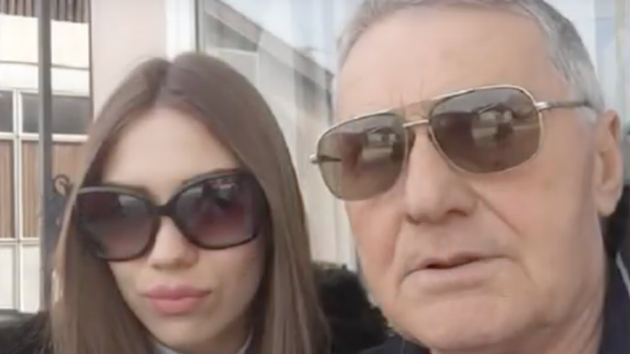 Opa (74) heeft twee keer per dag seks met 21-jarige vriendin | Panorama