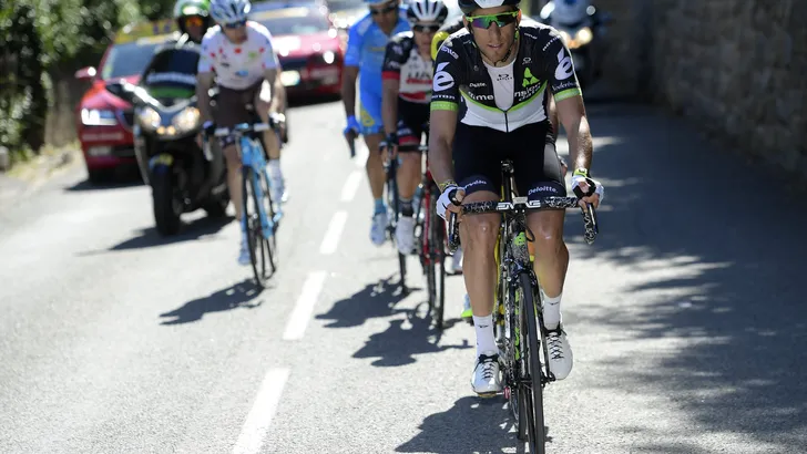 Giro d'Italia: Fraile met huzarenstukje, Dumoulin blijft roze