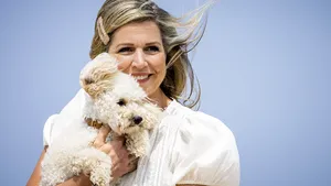 Koningin Maxima met hondje Mambo 2023