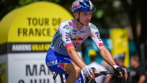 Florian Lipowitz tijdens de Tour de France 2025.