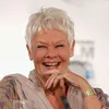 Judi Dench blundert hilarisch met haar smartphone  | Nouveau