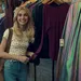 Vrouw aan het shoppen - maatje groter