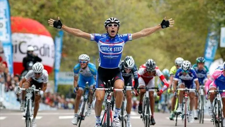 Cataldo sprint naar de winst in GP Beghelli