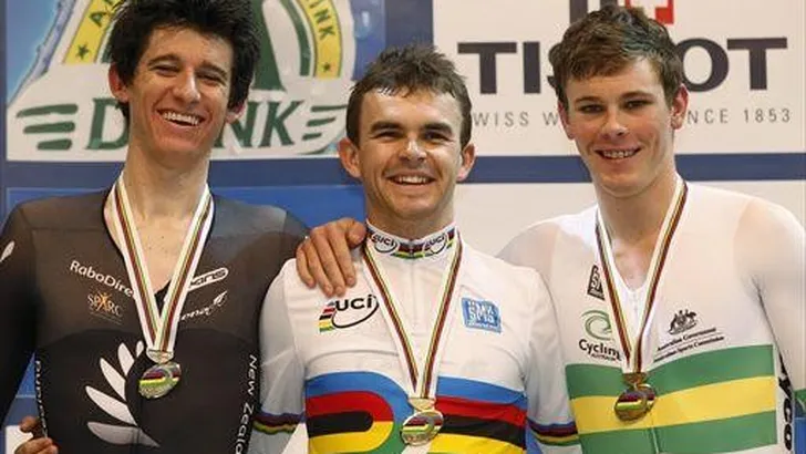 Bobridge wereldkampioen op de achtervolging