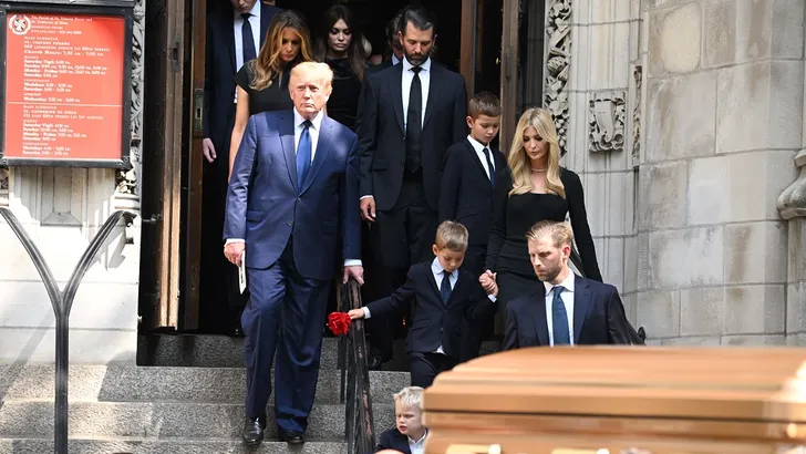 De familie Trump neemt afscheid van Ivana