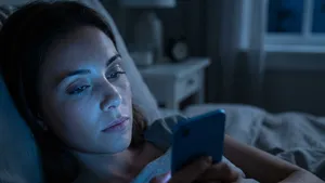 Ziet je huid er vermoeid uit? Je telefoon kan de dader zijn