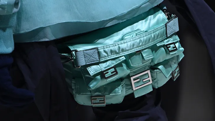 Tiffany Blue verwerkt achterop de rug