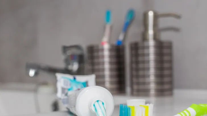 Het is de bekendste truc tegen acne, maar dermatologen smeken je om ermee te stoppen