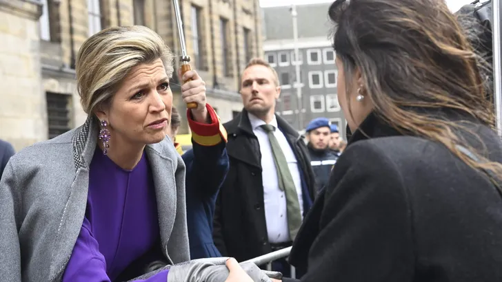 Koningin Máxima troost Nadia Rashid, moeder van het ontvoerde meisje Insiya