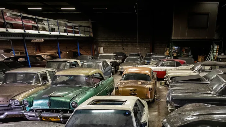 Lijstje: alle 230 auto's uit The Palmen Collection barnfind
