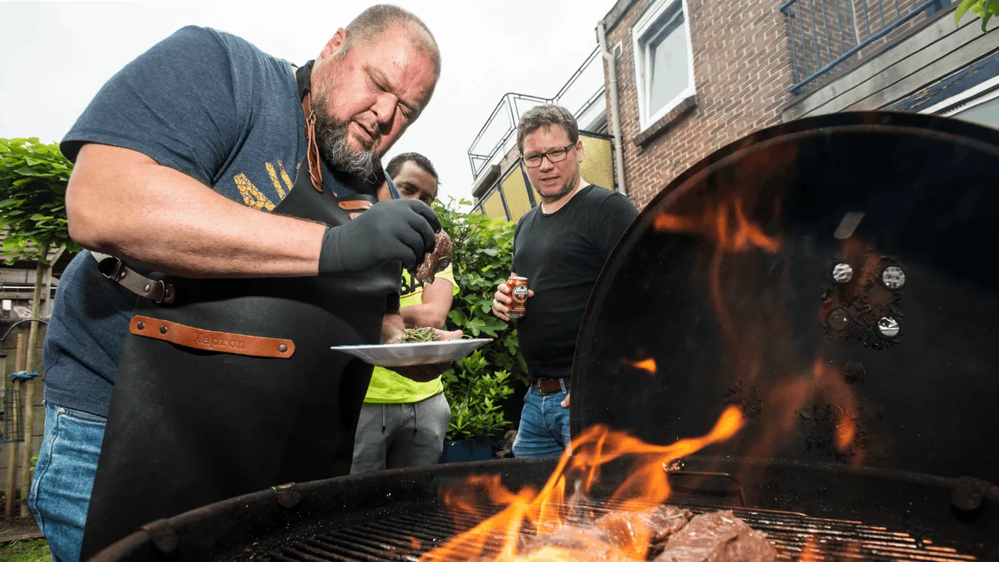 Krokodillen grillen - Panorama test exotisch BBQ-vlees