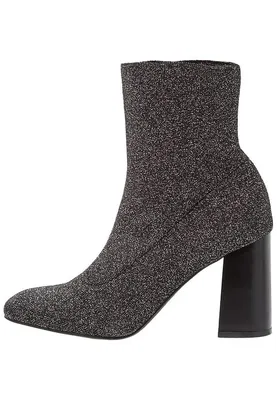 Bullboxer - €59,95