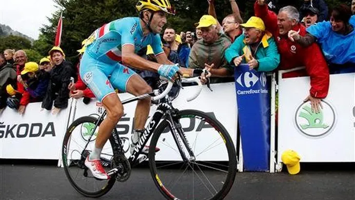 Nibali pakt ook de bolletjestrui