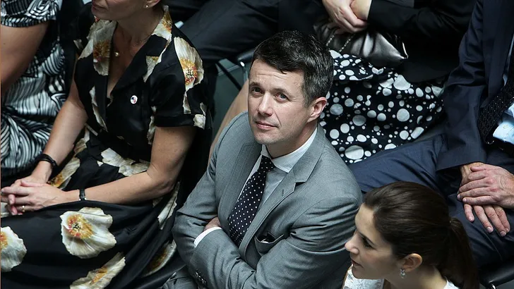 Hierom werd Deense prins Frederik geweigerd aan de bar﻿