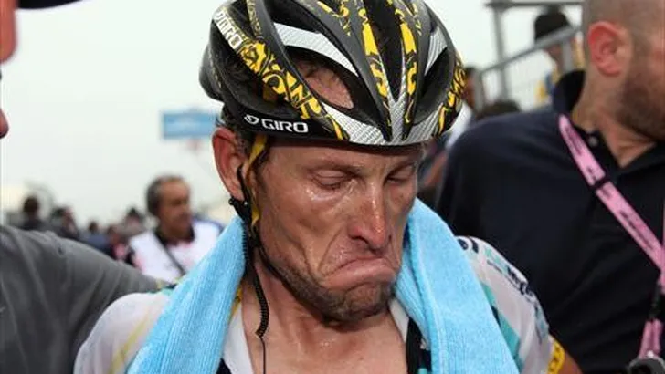 Armstrong antwoordt: 'Hinault is een rukker'