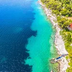 Foto van strand bij Split, Kroatië. – Verborgen stranden van Kroatië.