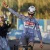 Mathieu van der Poel over Tibor Del Grosso, zijn jongere evenknie: 'Hij lijkt op mij, hij is een jongen met een apart karakter' | Wieler Revue