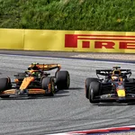 De McLaren van Lando Norris en de Red Bull van Max Verstappen