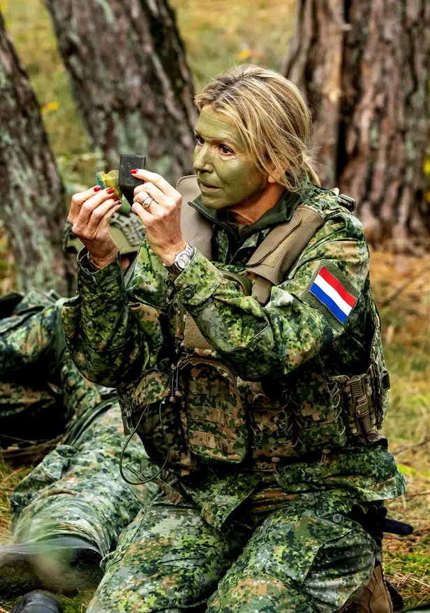 Koningin Máxima bij haar bezoek aan de Marechaussee, oktober 2025.