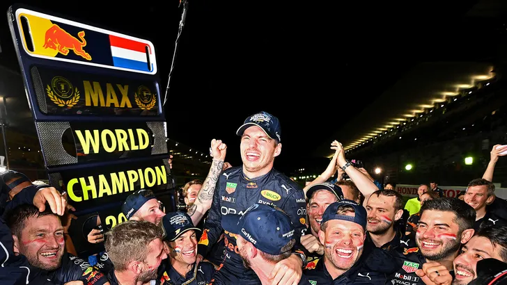 FIA gaat regel aanpassen die Verstappen tweede titel opleverde 
