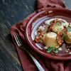 Lekker met kerst: coquilles met bacon en kruidenmayonaise  | Noorderland