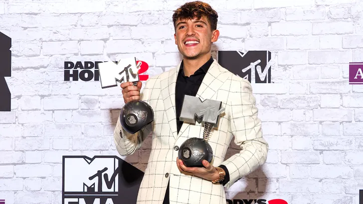 The Voice-deelnemers doen boekje open over coach Lil' Kleine