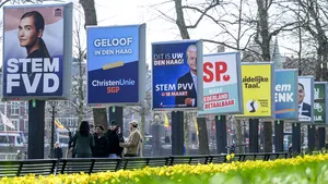 Verkiezingsposters in Den Haag (landelijke en lokale partijen)