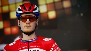 dylan van baarle, een van de nederlanders die naar de Giro gaat voor visma | lease a bike