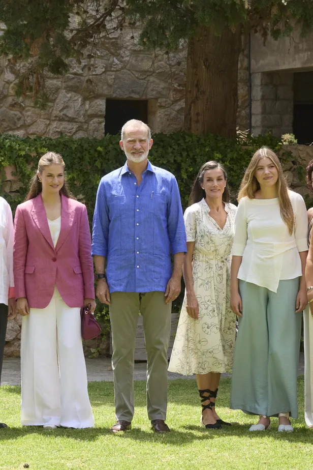 Alles over de Spaanse royals: kroonprinses Leonor, koning Felipe, koningin Letizia en prinses Sofía in Catalonia, Spanje, juli 2026.