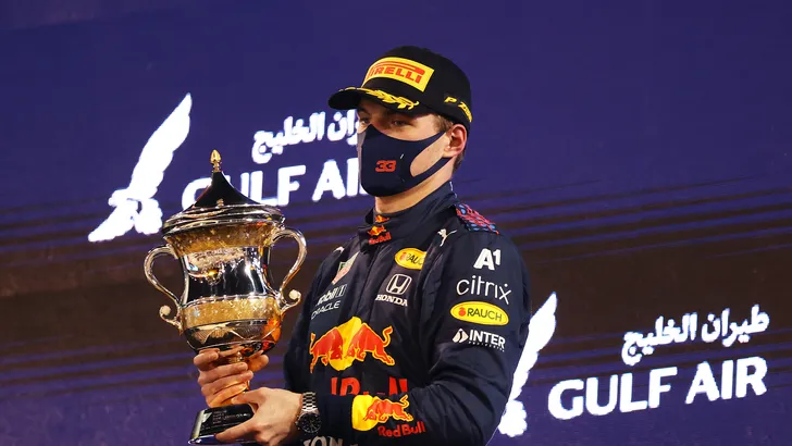 Max Verstappen over track limits Bahrein: 'Het is wat het is'