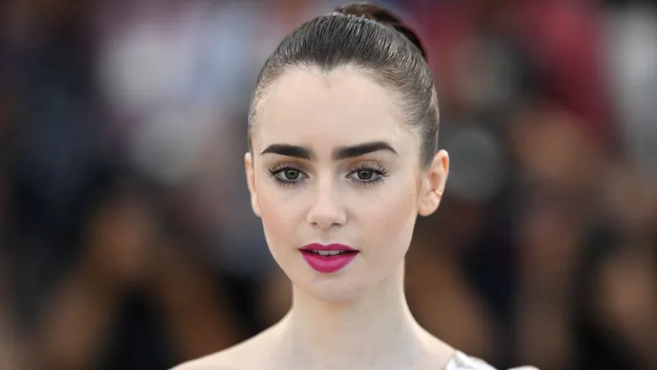 Shocking: Lily Collins krijgt compliment voor anorexia-lichaam in nieuwe film