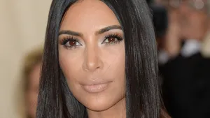 Fans in de ban van Photoshop fail Kim Kardashian