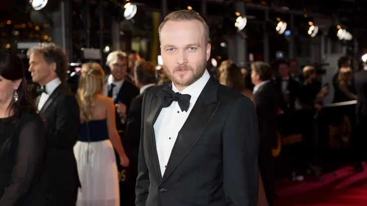 Arjen Lubach maakt hilarisch filmpje over leven Glennis Grace