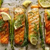 Lekker en simpel recept: zalm met asperges uit de oven | Noorderland