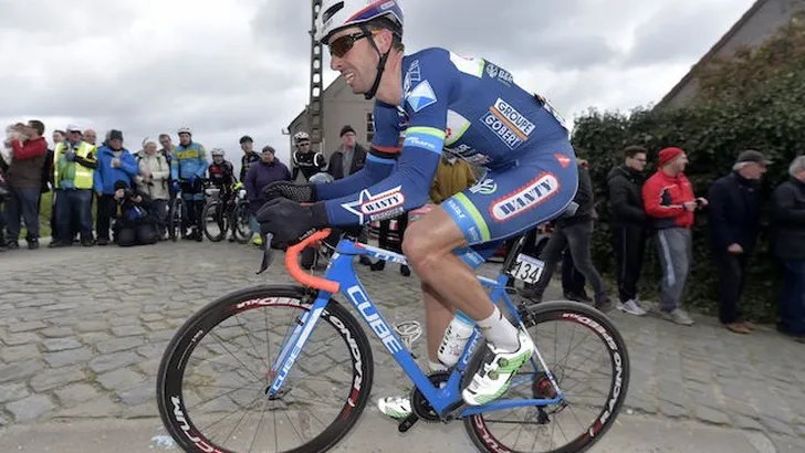 Kenny Dehaes wint laatste etappe in Vierdaagse van Duinkerke