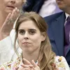 Prinses Beatrice valt op met fleurig bloemenprintje in Wimbledon-box | Nouveau