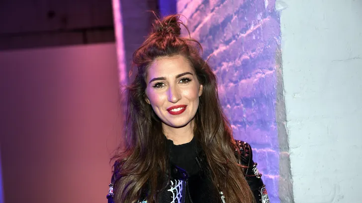 Xelly Cabau van Kasbergen deelt naam en babyfoto eerste kindje