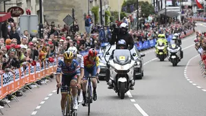 Sfeerbeeld op de Cauberg van de Amstel Gold Race 2024.