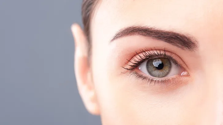 Deze bizarre wimpertrend gaat viral
