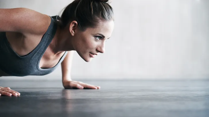 Deze 30-daags push-up-challenge transformeert je hele lichaam