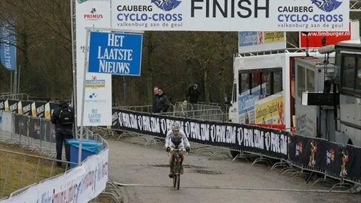Caubergcross opent wereldbeker 2013/2014