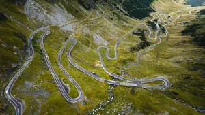 Hoe je deze zomer zelf de legendarische Trånsfăgărășan bedwingt