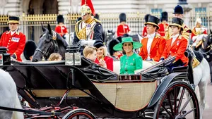 Prinses Kate in een rijtuig tijdens Trooping the Colour 2023.