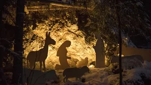 Coronaproof wandelen van kerststal naar kerststal 