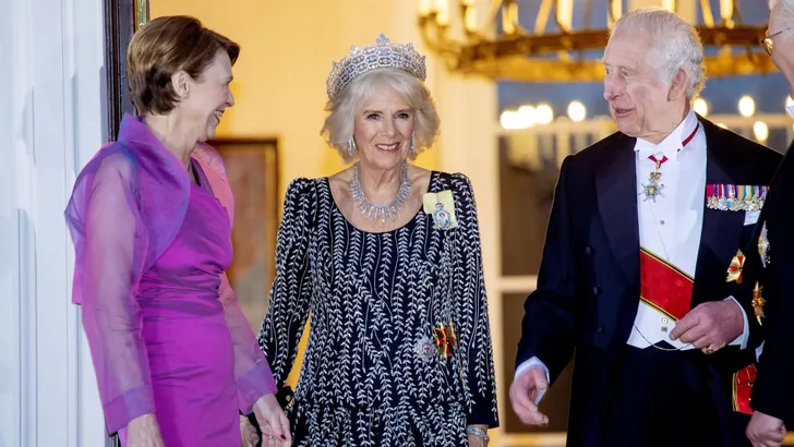 King Charles and Queen Consort Camilla of the United Kingdom pay a State Visit to Germany and pose with Bundespresident Frank-Walter Steinmeier and his wife Elke Büdenbender in front Schloss Bellevue before the State Dinner