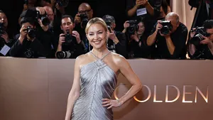 Zó creëer je de subtiele make-uplook van Kate Hudson bij de Golden Globes