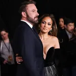 Column Ella Vermeulen over Jennifer Lopez, hier afgebeeld met Ben Affleck in februari 2024.