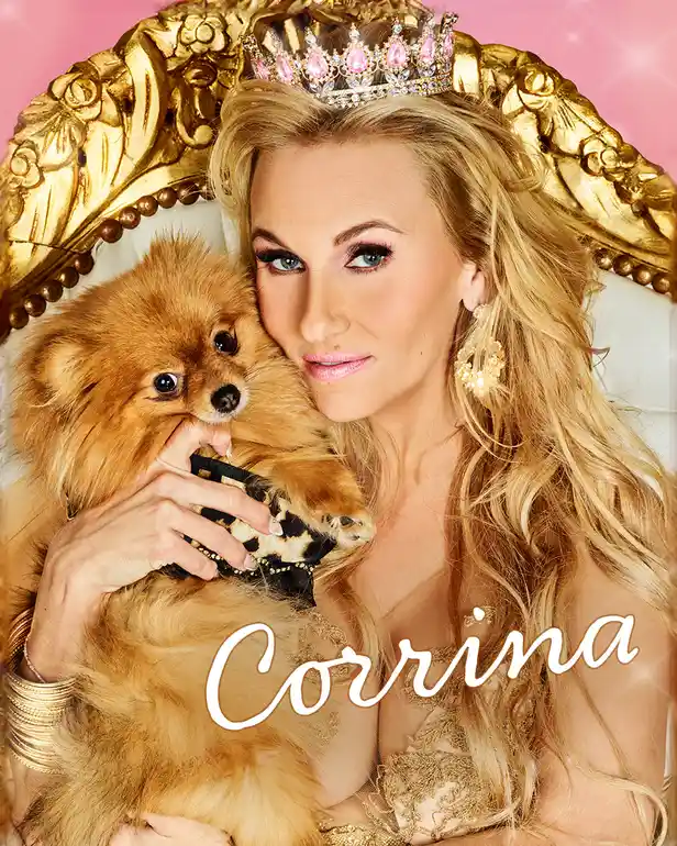 Corrina (42) is de zelfbenoemde 'queen of the camp' met haar voorliefde voor roze, glitter en héél veel aandacht.