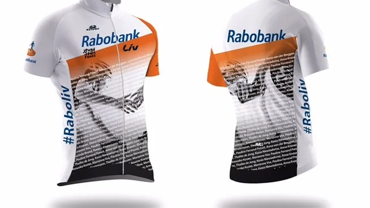 Rabo-Liv steunt Jeugdsportfonds met uniek shirt