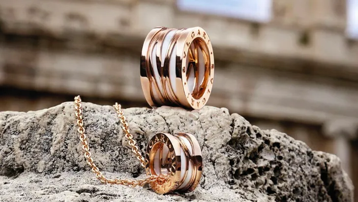 Iconische ring Bvlgari in nieuw jasje gestoken